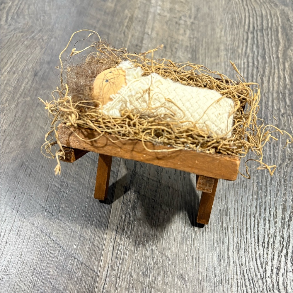 LIZZIE HIGH Wooden Nativity Baby Jesus